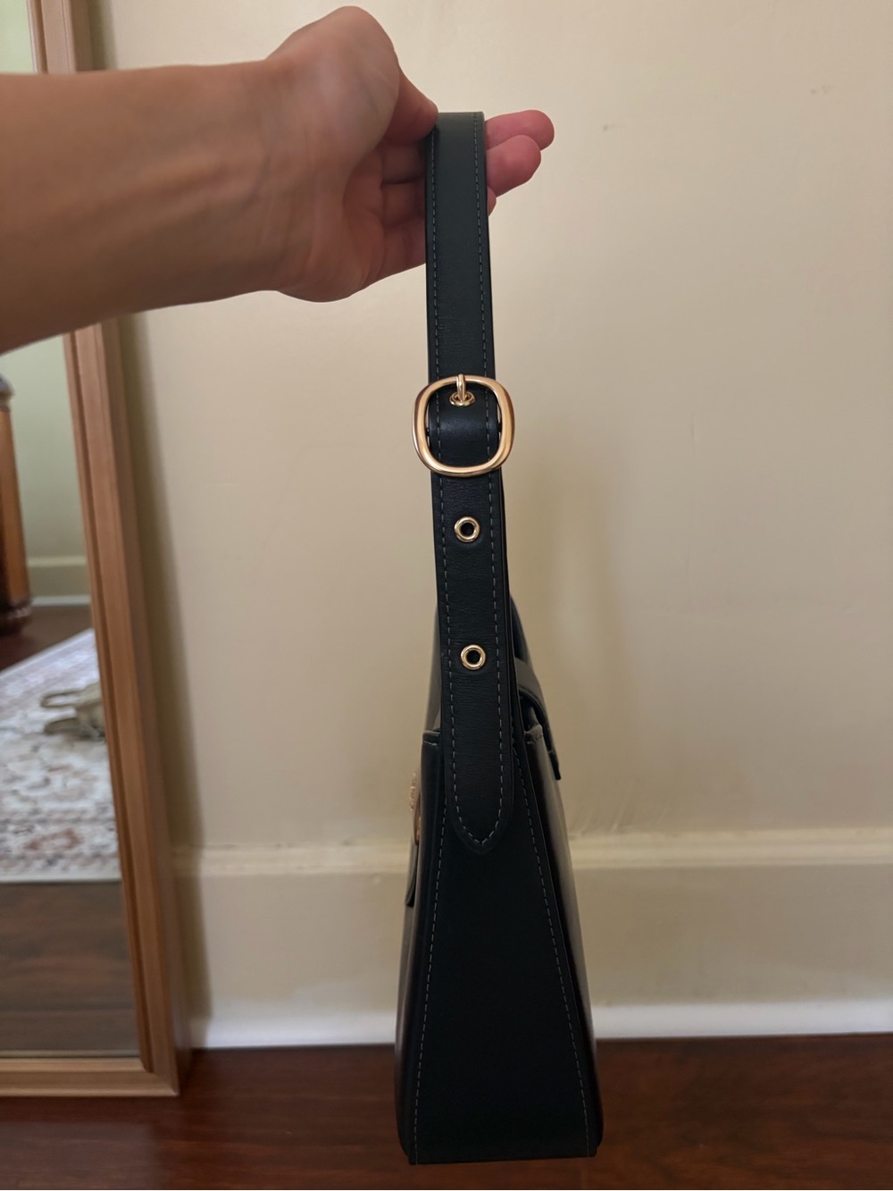 Black Coach Shoulder Bag - Picture 3 of 6